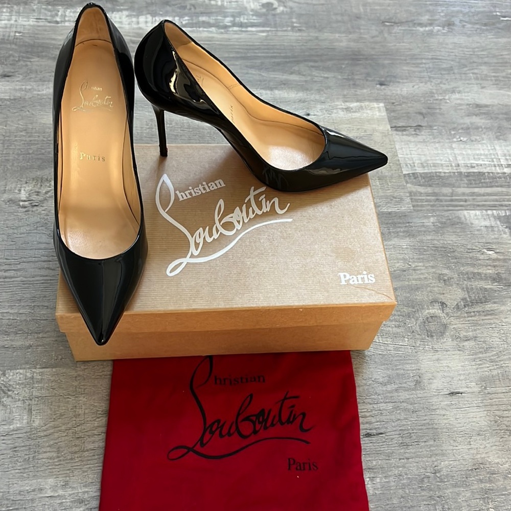 Christian Louboutin - Décolleté heels - size 38.5 EU / 8 US